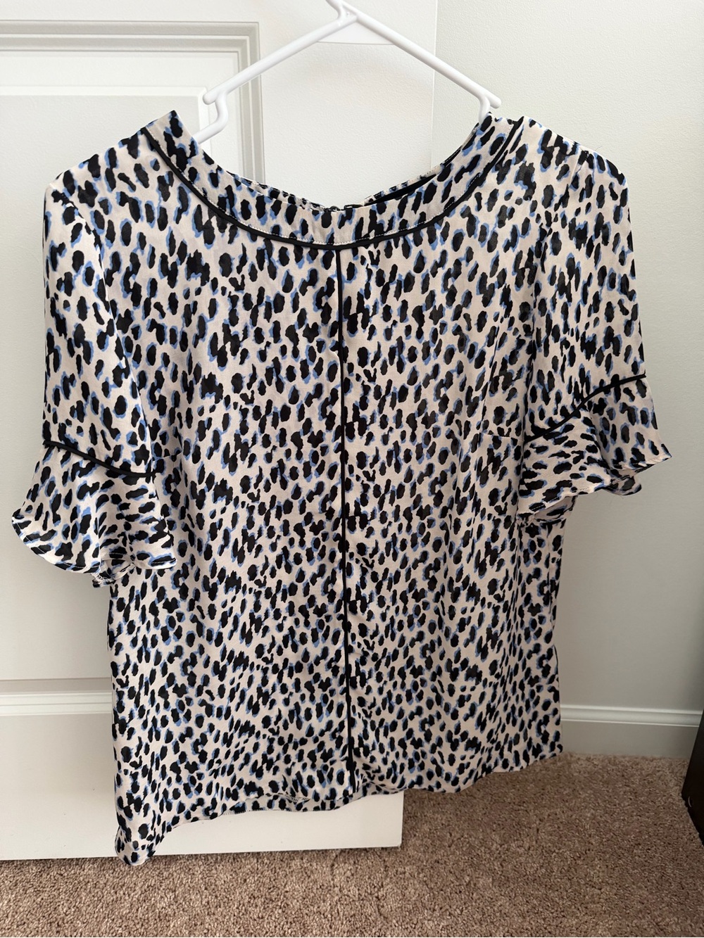 Banana Republic Short Sleeve Ruffle Leopard Print Top